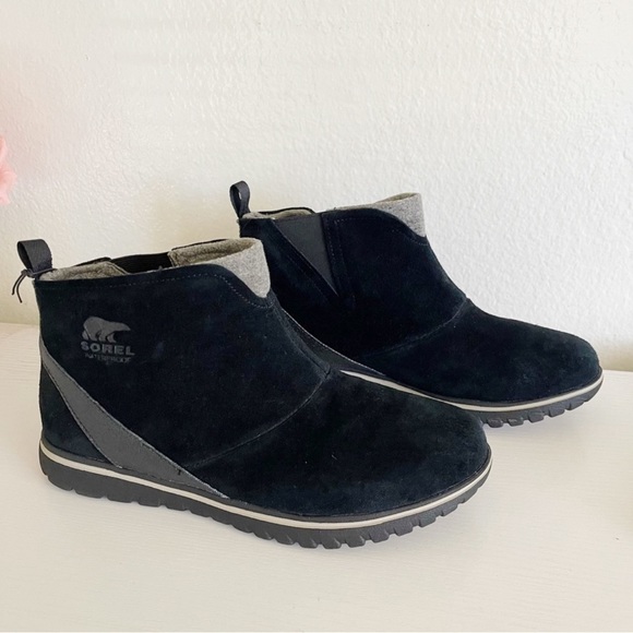 Sorel | Cozy Short Snow Boots - Picture 1 of 9